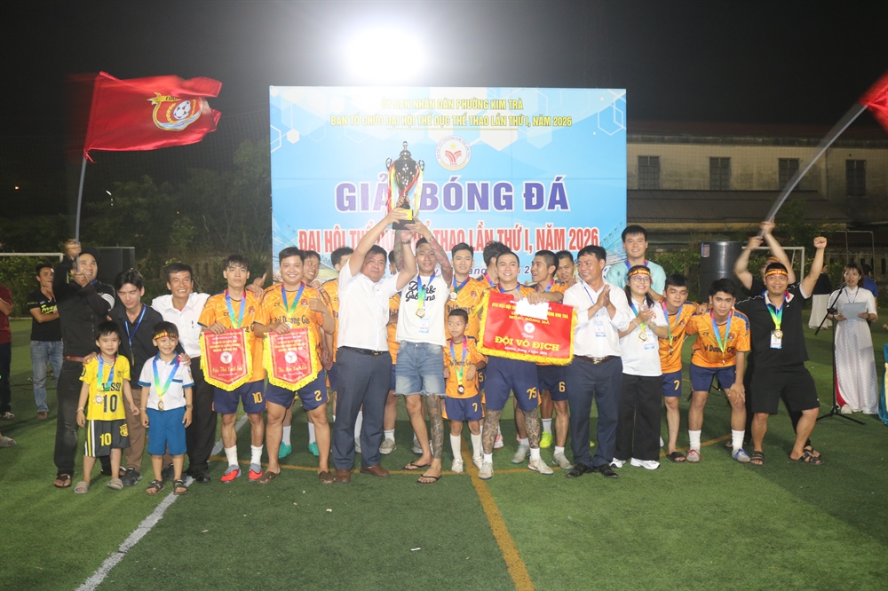 Kim Trà: Bế mạc Giải bóng đá nam 7 người Đại hội Thể dục thể thao lần ...